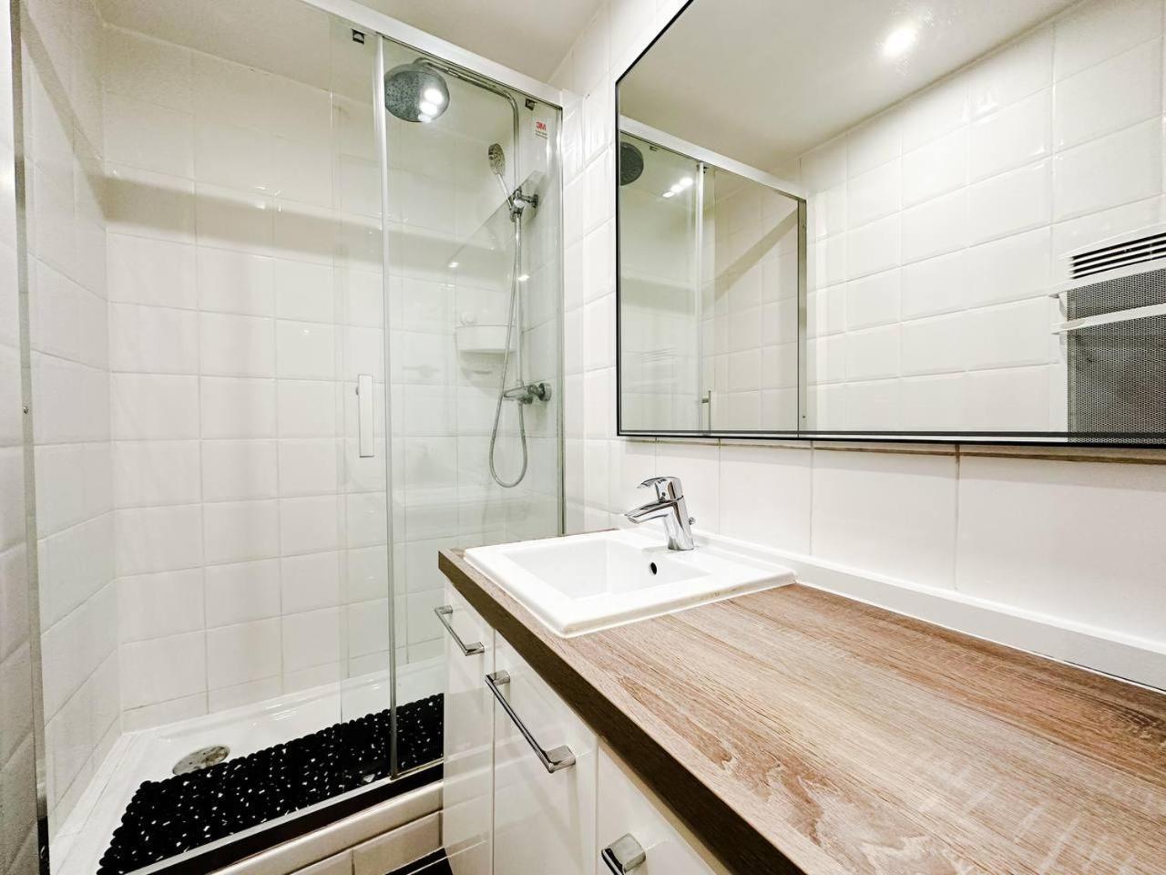 Apartment Colisee Paris Bagian luar foto